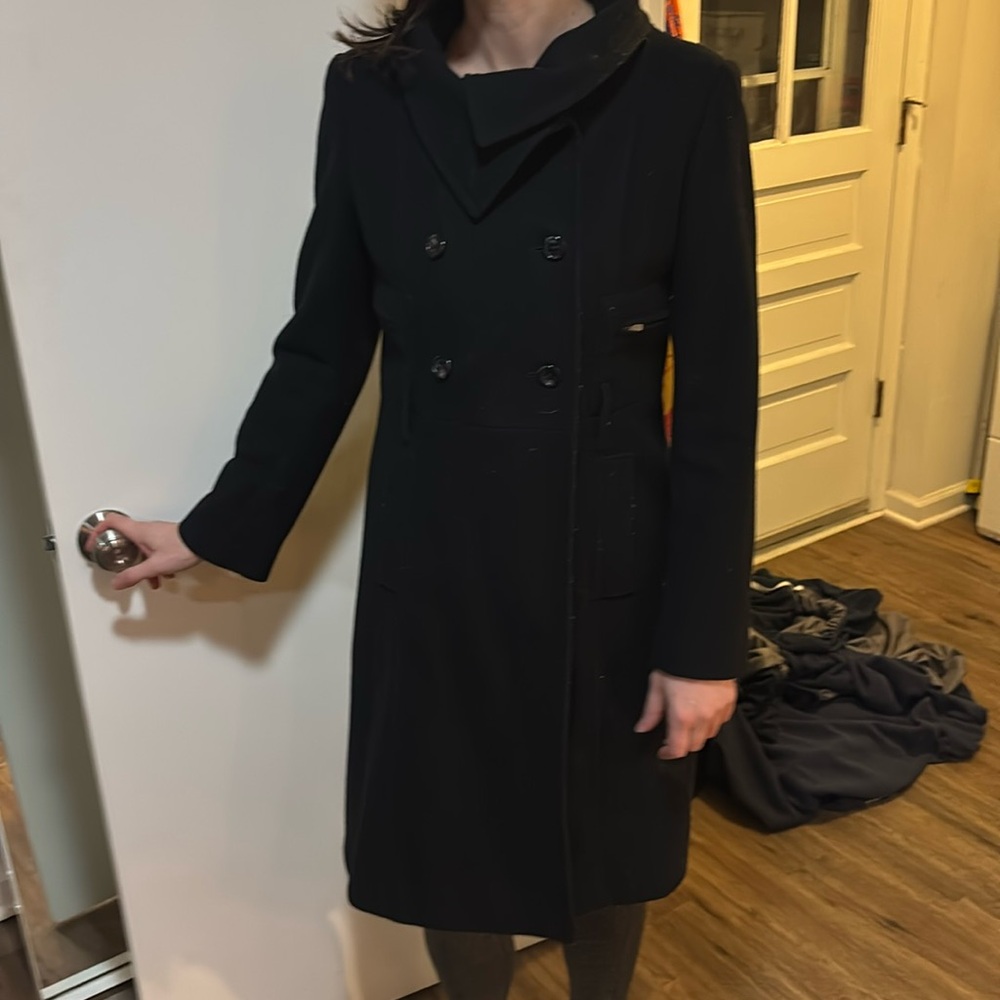 Women’s BCBG MAXAZRIA pilling pea coat with belt loops (size - M)